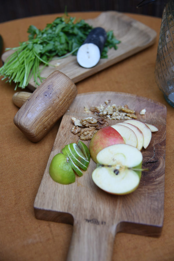 Planche à découper avec pilon en bois, par Le Régal