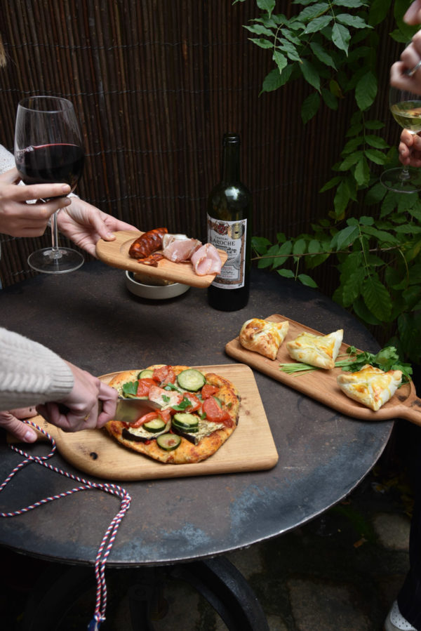 Mini Pelle wooden serving board by Le Régal – Designed by Bruno Lefebvre