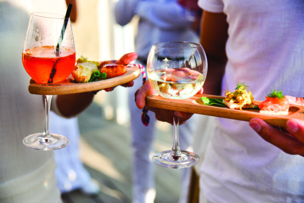 plateau en bois pour cocktail dinatoire